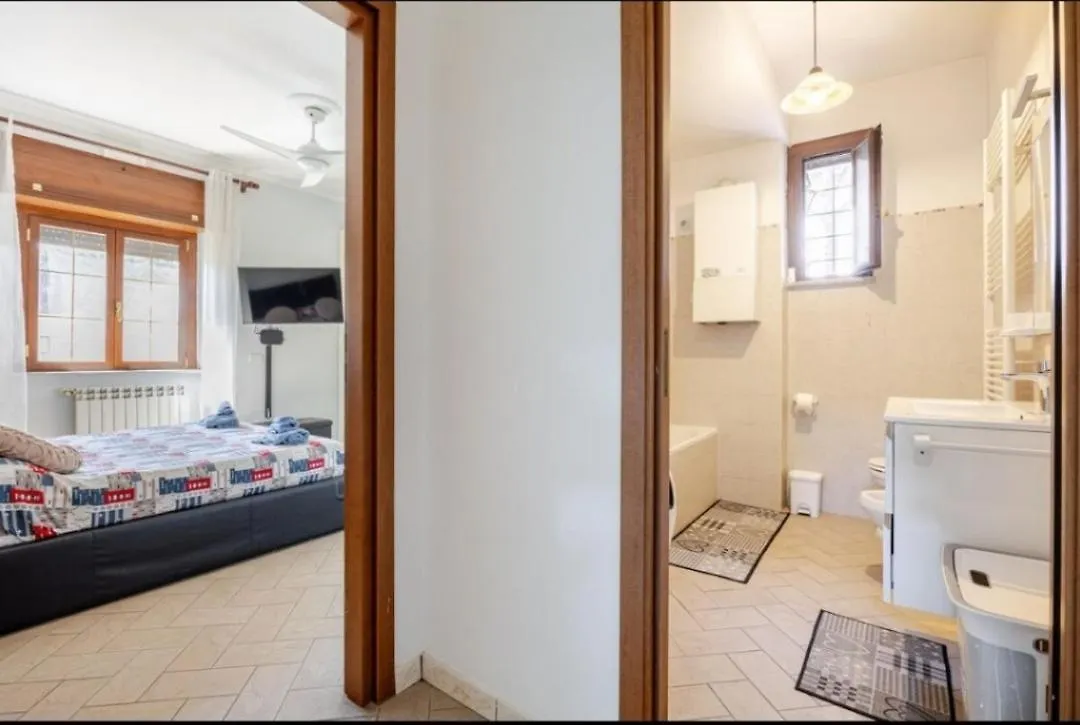Claudio'S Home Airport Fiumicino Apartment